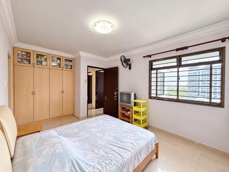201D Compassvale Drive, 201D Compassvale Drive, Hougang / Punggol / Sengkang, 3 Bedrooms, 1,184 sqft, HDB Flat For Sale, by Michelle Koo, 500285042 - Bedroom - PropertyGuru.com.sg