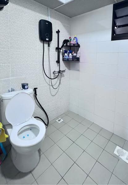 816B Keat Hong Link, 816B Keat Hong Link, Dairy Farm / Bukit Panjang / Choa Chu Kang, 3 Bedrooms, 990 sqft, HDB Flat For Sale, by Jomaine Chua, 500285052 - Bathroom - PropertyGuru.com.sg