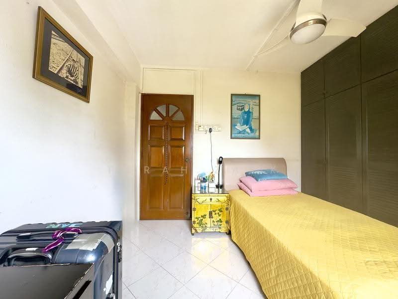 14 Ghim Moh Road, 14 Ghim Moh Road, Tanglin / Holland / Bukit Timah, 3 Bedrooms, 1,281 sqft, HDB Flat For Sale, by Farah Zack, 500285053 - PropertyGuru.com.sg
