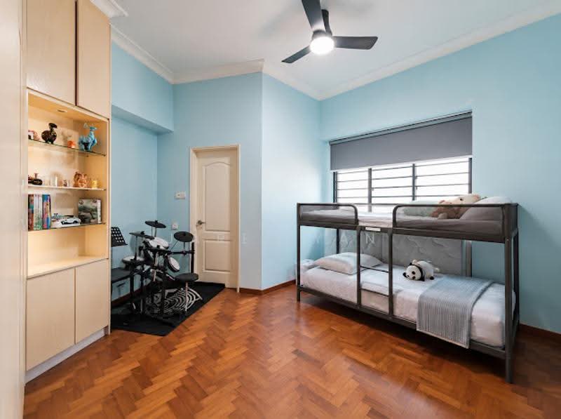 Harbour View Towers, 21 Telok Blangah Drive, Harbourfront / Telok Blangah, 3 Bedrooms, 1,615 sqft, Condominium For Sale, by Jared Yan, 500285054 - Bedroom - PropertyGuru.com.sg