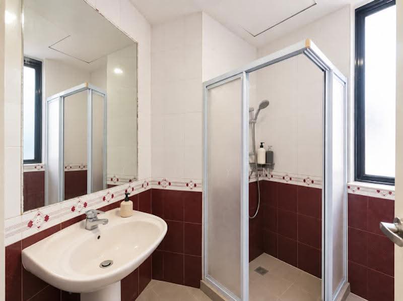 Harbour View Towers, 21 Telok Blangah Drive, Harbourfront / Telok Blangah, 3 Bedrooms, 1,615 sqft, Condominium For Sale, by Jared Yan, 500285054 - Bathroom - PropertyGuru.com.sg