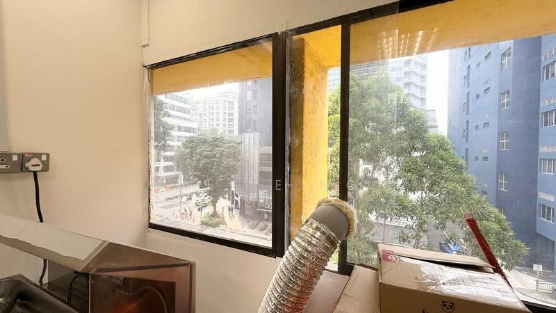 Fortune Centre, 190 Middle Road, Beach Road / Bugis / Rochor, 143 sqft, Food & Beverage For Rent, by Alize Ng, 500285060 - CommercialGuru.com.sg