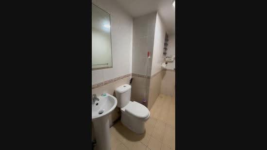 52 Strathmore Avenue, 52 Strathmore Avenue, Alexandra / Commonwealth, Room Rental, 150 sqft, HDB Flat For Rent, by Lawrence Quek, 500285066 - PropertyGuru.com.sg
