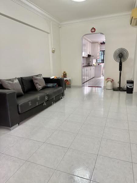 201 Ang Mo Kio Avenue 3, 201 Ang Mo Kio Avenue 3, Ang Mo Kio / Bishan / Thomson, 2 Bedrooms, 721 sqft, HDB Flat For Sale, by Eric Tan Siang Quee, 500285071 - Living Room - PropertyGuru.com.sg