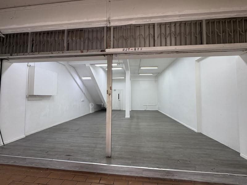 760292, Yishun Street 22, Sembawang / Yishun, 743 sqft, Shop / Shophouse For Rent, by Thomas Tan, 500285073 - Interior - CommercialGuru.com.sg