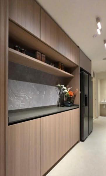 Lucerne Grand, Lakeside Drive, Boon Lay / Jurong / Tuas, 5 Bedrooms, 1,345 sqft, Condominium For Sale, by Christina Tan, 500285076 - Kitchen - PropertyGuru.com.sg