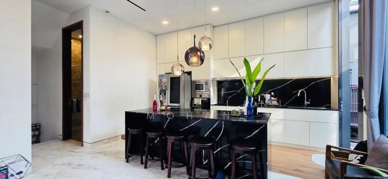Undervalued Move-in Semi-D w/ Lift, Pool & Basement, Dyson Road, Whitley Road, Newton / Novena, 5 Bedrooms, 4,633 sqft, Semi-Detached House For Sale, by Nidhi Belani Mohan, 500285078 - Kitchen - PropertyGuru.com.sg
