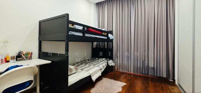 Undervalued Move-in Semi-D w/ Lift, Pool & Basement, Dyson Road, Whitley Road, Newton / Novena, 5 Bedrooms, 4,633 sqft, Semi-Detached House For Sale, by Nidhi Belani Mohan, 500285078 - Bedroom - PropertyGuru.com.sg