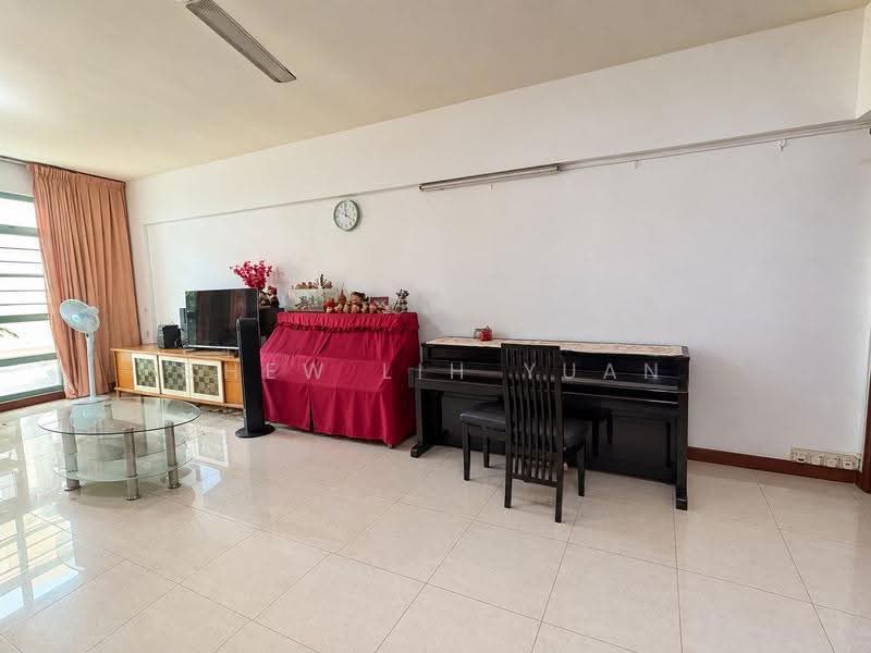 The Sunnydale, 23 Serangoon Avenue 3, Hougang / Punggol / Sengkang, 3 Bedrooms, 1,356 sqft, Condominium For Sale, by Chew Lih Yuan, 500285089 - Living Room - PropertyGuru.com.sg