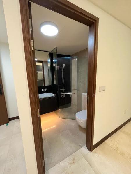 Dunearn 386, 386 Dunearn Road, Newton / Novena, 4 Bedrooms, 926 sqft, Condominium For Sale, by Vincent Goh, 500285090 - Bathroom - PropertyGuru.com.sg