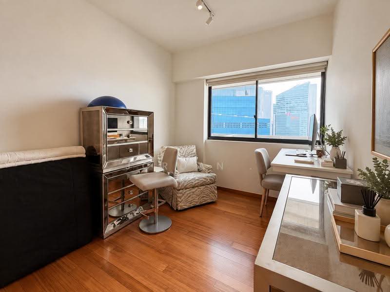 Marina Bay Residences, Boat Quay / Raffles Place / Marina, 4 Bedrooms, 2,379 sqft, Condominium For Sale, by Jordan ., 500285096 - Common Bedroom 2 - PropertyGuru.com.sg