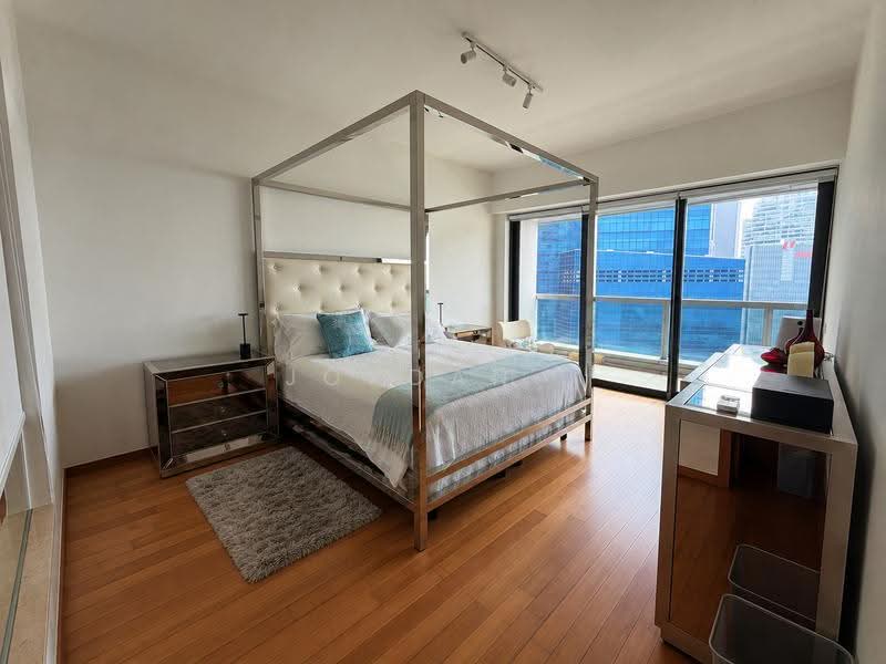 Marina Bay Residences, Boat Quay / Raffles Place / Marina, 4 Bedrooms, 2,379 sqft, Condominium For Sale, by Jordan ., 500285096 - Master Bedroom - PropertyGuru.com.sg