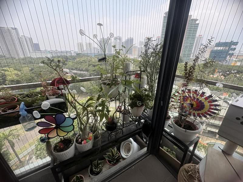 Casa Fortuna, Ah Hood Road, Balestier / Toa Payoh, 2 Bedrooms, 1,076 sqft, Condominium For Sale, by Karen Goi, 500285098 - Balcony - PropertyGuru.com.sg