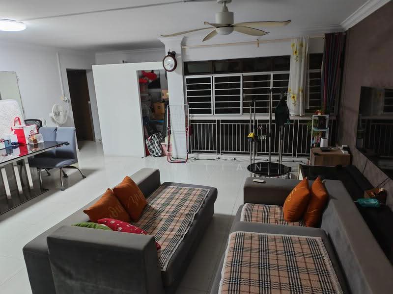 121 Rivervale Drive, 121 Rivervale Drive, Hougang / Punggol / Sengkang, 3 Bedrooms, 1,184 sqft, HDB Flat For Sale, by Alan Tian, 500285101 - Living Room - PropertyGuru.com.sg