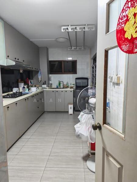 121 Rivervale Drive, 121 Rivervale Drive, Hougang / Punggol / Sengkang, 3 Bedrooms, 1,184 sqft, HDB Flat For Sale, by Alan Tian, 500285101 - Kitchen - PropertyGuru.com.sg