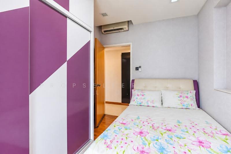 Blue Horizon, 21 West Coast Crescent, Buona Vista / West Coast / Clementi New Town, 3 Bedrooms, 1,152 sqft, Condominium For Sale, by Gina Tow, 500285102 - Bedroom - PropertyGuru.com.sg