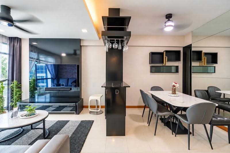 Blue Horizon, 21 West Coast Crescent, Buona Vista / West Coast / Clementi New Town, 3 Bedrooms, 1,152 sqft, Condominium For Sale, by Gina Tow, 500285102 - Living Room - PropertyGuru.com.sg