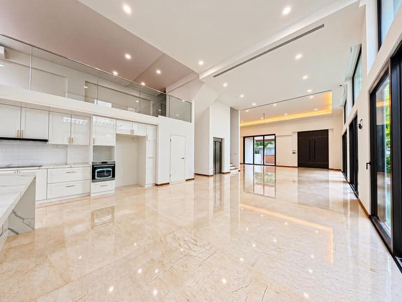 MOVE IN READY! BRAND NEW FERNHILL SEMI D!, Stevens Road / Fernhill Road / Dalvey Road, Tanglin / Holland / Bukit Timah, 7 Bedrooms, 9,500 sqft, Semi-Detached House For Sale, by Li Rong Teh, 500285105 - Kitchen - PropertyGuru.com.sg