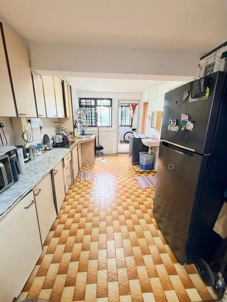 211 Boon Lay Place, 211 Boon Lay Place, Boon Lay / Jurong / Tuas, 2 Bedrooms, 699 sqft, HDB Flat For Sale, by Esmond Teo, 500285108 - Kitchen - PropertyGuru.com.sg