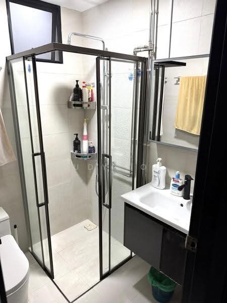 Aston Mansions, 7 Lorong 42 Geylang, Eunos / Geylang / Paya Lebar, 3 Bedrooms, 1,141 sqft, Apartment For Sale, by Judy Koh, 500285114 - Bathroom - PropertyGuru.com.sg