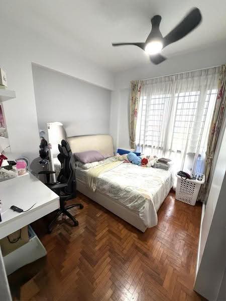 Aston Mansions, 7 Lorong 42 Geylang, Eunos / Geylang / Paya Lebar, 3 Bedrooms, 1,141 sqft, Apartment For Sale, by Judy Koh, 500285114 - Bedroom - PropertyGuru.com.sg