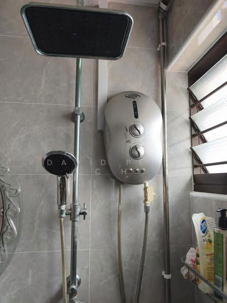 978 Jurong West Street 93, 978 Jurong West Street 93, Boon Lay / Jurong / Tuas, Room Rental, 220 sqft, HDB Flat For Rent, by David Peng C H, 500285115 - Bathroom - PropertyGuru.com.sg