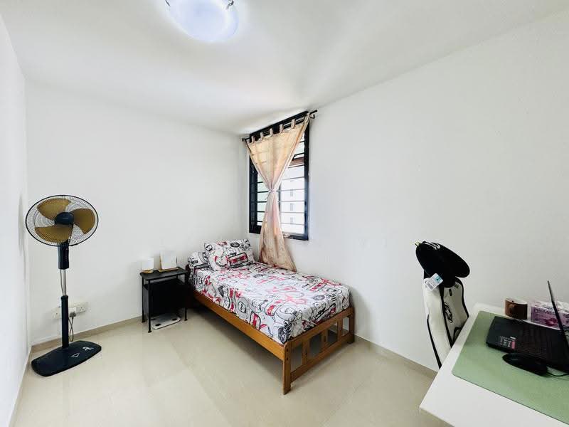 661 Choa Chu Kang Crescent, 661 Choa Chu Kang Crescent, Dairy Farm / Bukit Panjang / Choa Chu Kang, 3 Bedrooms, 1,119 sqft, HDB Flat For Sale, by Lam Min Yi, 500285117 - Bedroom - PropertyGuru.com.sg