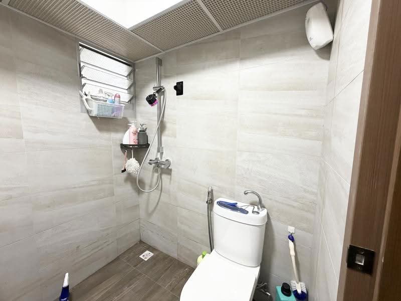 109C Canberra Walk, 109C Canberra Walk, Sembawang / Yishun, 2 Bedrooms, 732 sqft, HDB Flat For Sale, by Toby Aw, 500285123 - Bathroom - PropertyGuru.com.sg