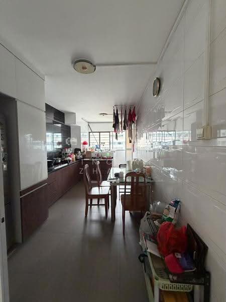 557 Jurong West Street 42, 557 Jurong West Street 42, Boon Lay / Jurong / Tuas, 3 Bedrooms, 1,119 sqft, HDB Flat For Sale, by Vincent Zhang, 500285124 - Kitchen - PropertyGuru.com.sg