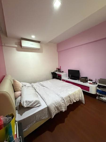 557 Jurong West Street 42, 557 Jurong West Street 42, Boon Lay / Jurong / Tuas, 3 Bedrooms, 1,119 sqft, HDB Flat For Sale, by Vincent Zhang, 500285124 - Bedroom - PropertyGuru.com.sg
