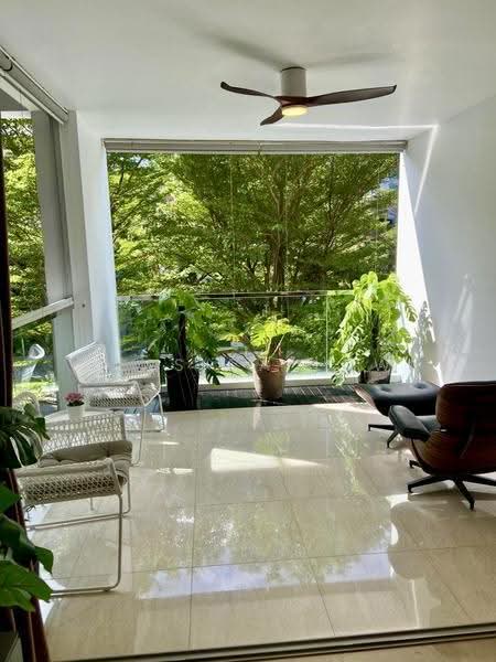 Ventuno Balmoral, 21 Balmoral Road, Tanglin / Holland / Bukit Timah, 3 Bedrooms, 1,313 sqft, Condominium For Sale, by Jessica Low, 500285125 - Balcony - PropertyGuru.com.sg