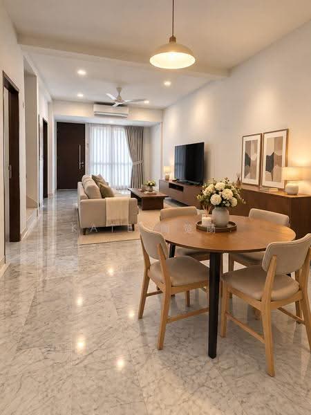 Wide 13m Frontage | Renovated Toilets | Walk to Shopping Mall | Exclusive Landed Enclave, Greenwich V | Within 1km to FERNVALE PRIMARY SCHOOL, Seletar / Yio Chu Kang, 6 Bedrooms, 3,000 sqft, Semi-Detached House For Sale, by Kate 周笕簢., 500285135 - Living Room - PropertyGuru.com.sg
