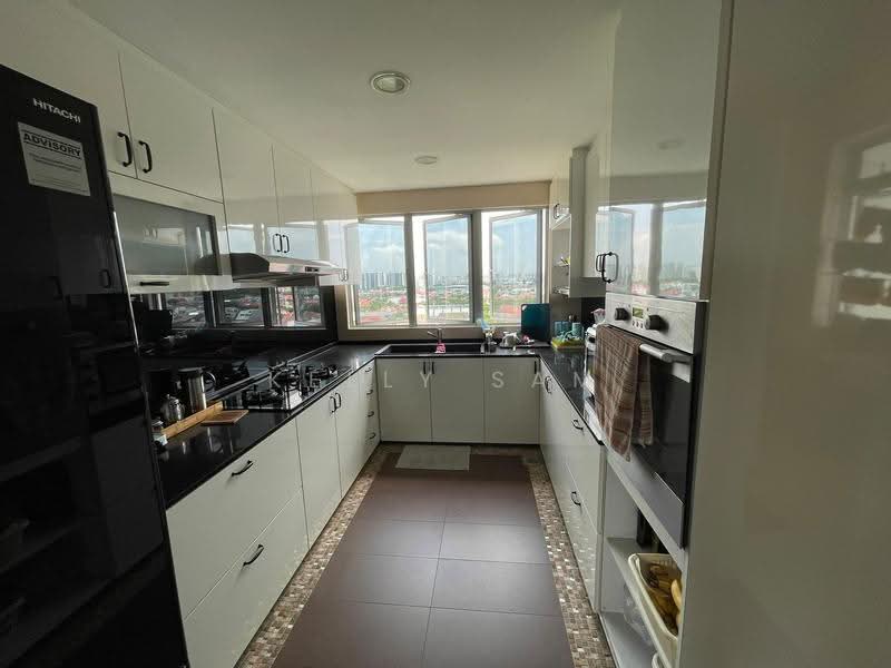 The Makena, 121 Meyer Road, East Coast / Marine Parade, 3 Bedrooms, 1,518 sqft, Condominium For Rent, by Kelly Sam, 500285140 - PropertyGuru.com.sg