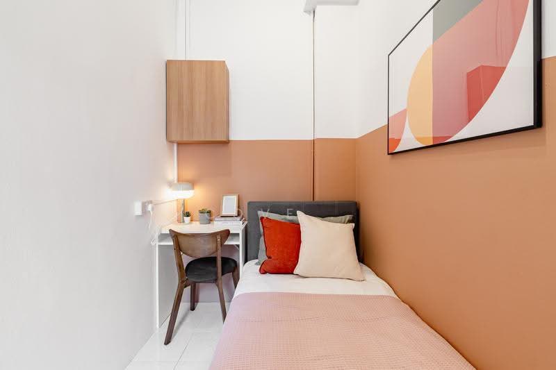Fragrance Court, 12 Yew Siang Road, Buona Vista / West Coast / Clementi New Town, Room Rental, 156 sqft, Condominium For Rent, by Cove, 500285142 - Red Room - PropertyGuru.com.sg