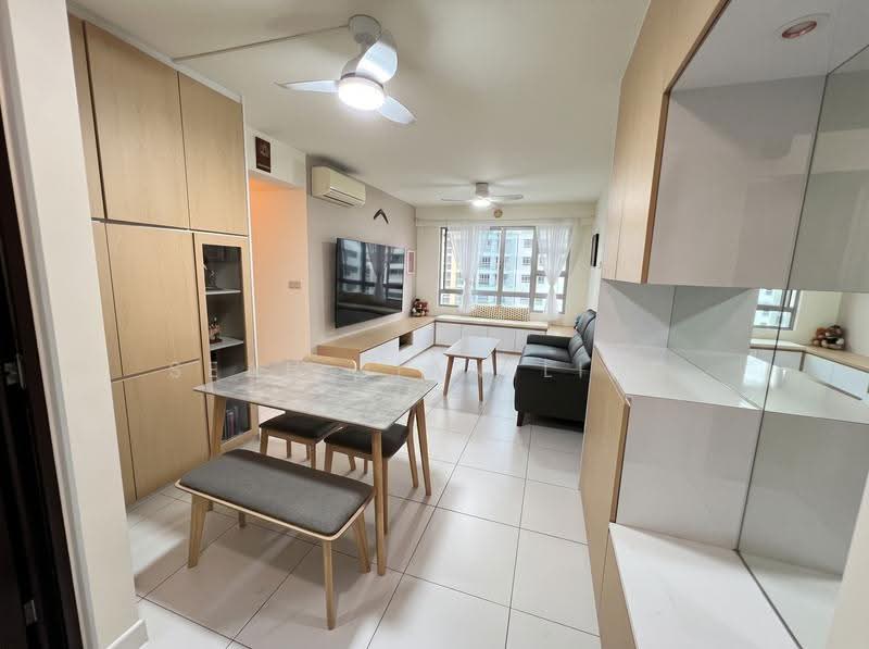 452A Sengkang West Way, 452A Sengkang West Way, Seletar / Yio Chu Kang, 3 Bedrooms, 990 sqft, HDB Flat For Sale, by Seah Jian Ling, 500285144 - Living Room - PropertyGuru.com.sg