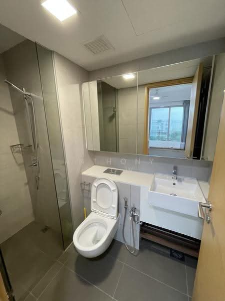 Eight Riversuites, 2 Whampoa East, Balestier / Toa Payoh, Room Rental, 150 sqft, Condominium For Rent, by Anthony Leow, 500285145 - Bathroom - PropertyGuru.com.sg