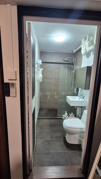 580 Woodlands Drive 16, 580 Woodlands Drive 16, Admiralty / Woodlands, Room Rental, 150 sqft, HDB Flat For Rent, by Clement Tan, 500285147 - Bathroom - PropertyGuru.com.sg