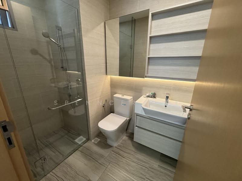 Alex Residences, 28 Alexandra View, Alexandra / Commonwealth, 2 Bedrooms, 657 sqft, Apartment For Rent, by Spenncer Mak, 500285148 - Bathroom - PropertyGuru.com.sg