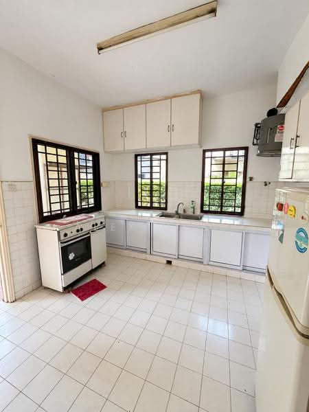 Sunset Way Bungalow Land — Build Your Dream Home, Sunset Way / Sunset Drive / Sunset View, Clementi Park / Upper Bukit Timah, 5 Bedrooms, 6,142 sqft, Detached House For Sale, by Alex Cher, 500285152 - Kitchen - PropertyGuru.com.sg