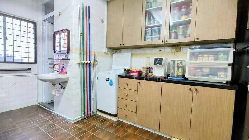 104 Towner Road, 104 Towner Road, Balestier / Toa Payoh, 3 Bedrooms, 1,496 sqft, HDB Flat For Sale, by Jose Loh Zhenhao, 500285185 - Kitchen - PropertyGuru.com.sg