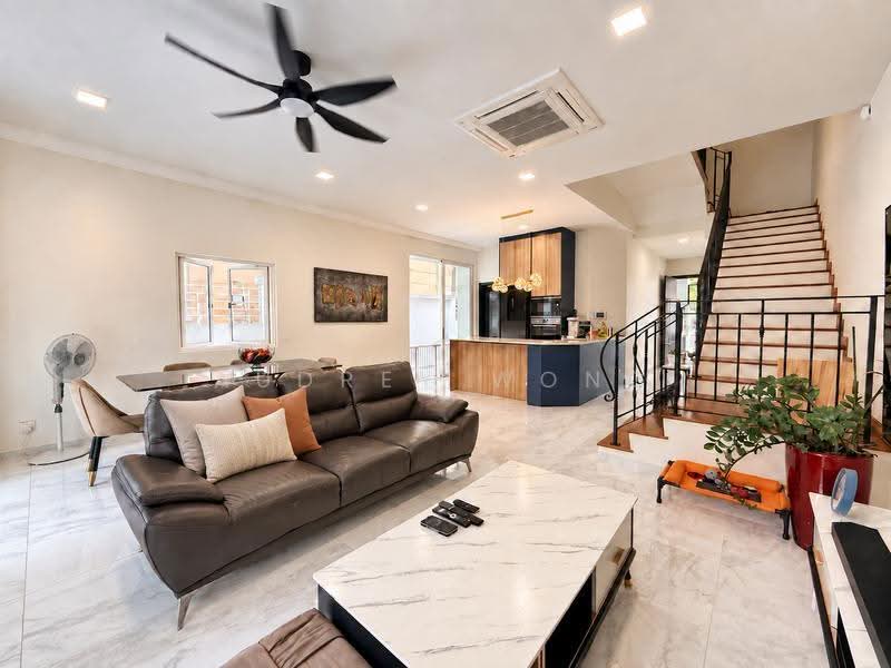 Renovated 3 Storey Corner-T @ Woodgrove View, Woodgrove Walk, Woodgrove Ave, Cedar, Marsiling MRT, Woodgrove View, Woodgrove Walk, Woodgrove Ave, Cedar, Marsiling MRT, Admiralty / Woodlands, 6 Bedrooms, 3,225 sqft, Corner Terrace For Sale, by Audrey Wong, 500285195 - Living Room - PropertyGuru.com.sg