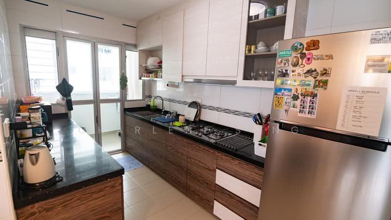 93A Telok Blangah Street 31, 93A Telok Blangah Street 31, Harbourfront / Telok Blangah, 3 Bedrooms, 1,001 sqft, HDB Flat For Sale, by Charlene Song, 500285220 - Kitchen - PropertyGuru.com.sg