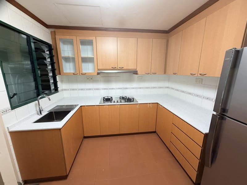Meralodge, 83 Hillview Avenue, Dairy Farm / Bukit Panjang / Choa Chu Kang, 3 Bedrooms, 1,668 sqft, Condominium For Rent, by Julian Zhuo, 500285221 - Kitchen - PropertyGuru.com.sg