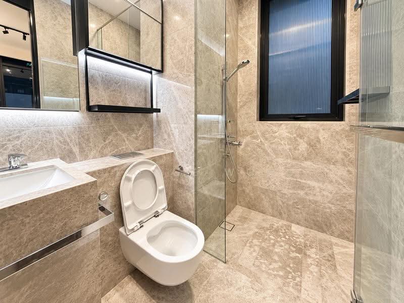 Martin Modern, 10 Martin Place, Orchard / River Valley, 3 Bedrooms, 1,421 sqft, Apartment For Sale, by George Wong, 500285224 - Bathroom - PropertyGuru.com.sg