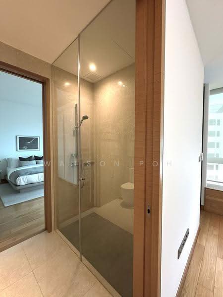 Alba, 8 Cairnhill Rise, Orchard / River Valley, 4 Bedrooms, 2,303 sqft, Condominium For Sale, by Watson Poh, 500285239 - Bathroom - PropertyGuru.com.sg