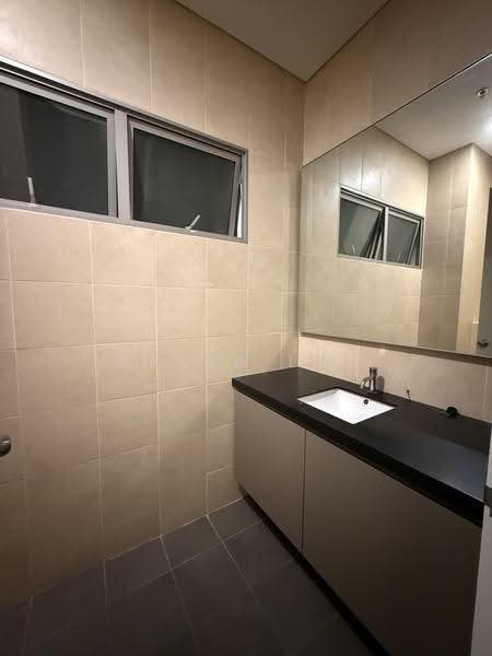 One Pemimpin, 1 Pemimpin Drive, Ang Mo Kio / Bishan / Thomson, 1,152 sqft, Light Industrial (B1) For Sale, by David Loh, 500285247 - Bathroom - CommercialGuru.com.sg