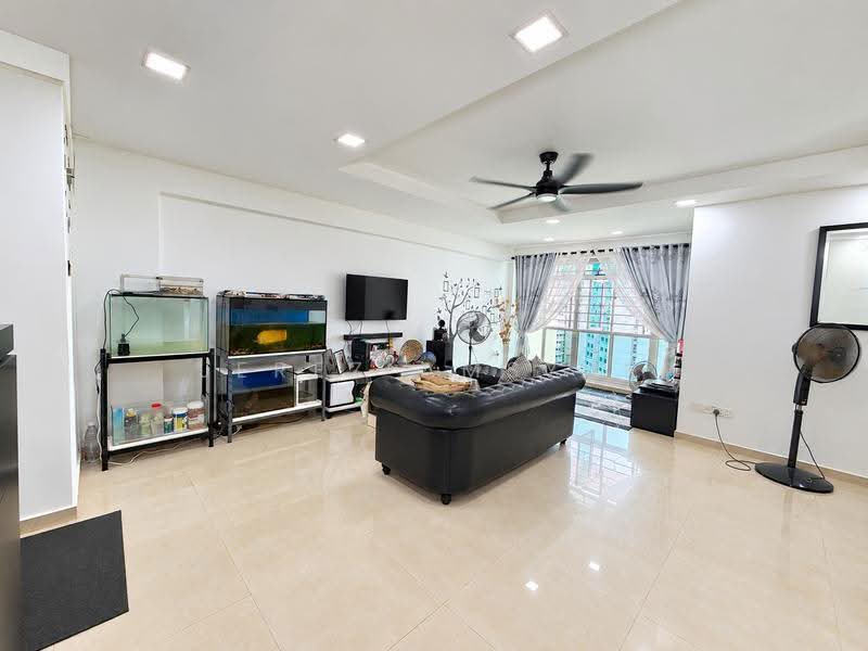 126C Edgedale Plains, 126C Edgedale Plains, Hougang / Punggol / Sengkang, 3 Bedrooms, 1,184 sqft, HDB Flat For Sale, by Jerez Amsyar, 500285254 - Living Room - PropertyGuru.com.sg