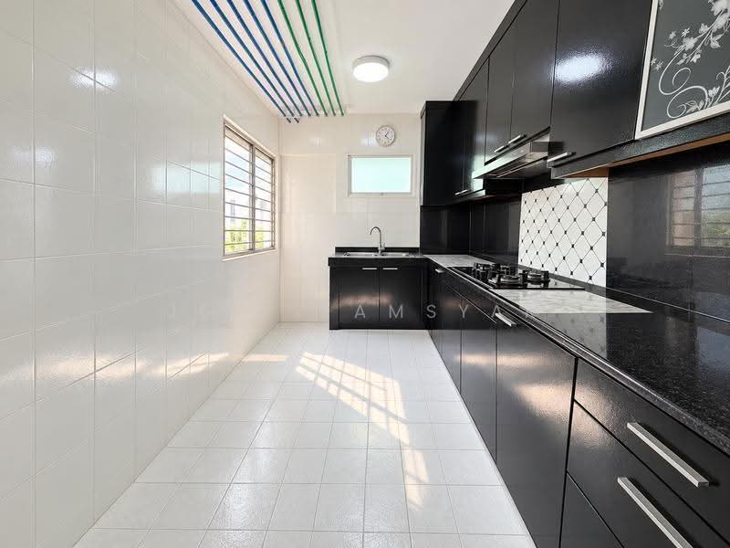126C Edgedale Plains, 126C Edgedale Plains, Hougang / Punggol / Sengkang, 3 Bedrooms, 1,184 sqft, HDB Flat For Sale, by Jerez Amsyar, 500285254 - Kitchen - PropertyGuru.com.sg