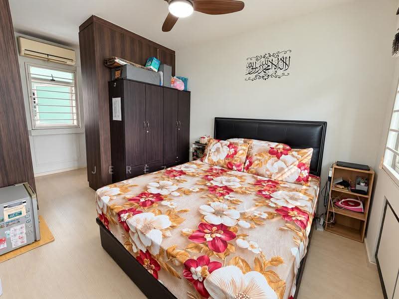 126C Edgedale Plains, 126C Edgedale Plains, Hougang / Punggol / Sengkang, 3 Bedrooms, 1,184 sqft, HDB Flat For Sale, by Jerez Amsyar, 500285254 - Bedroom - PropertyGuru.com.sg