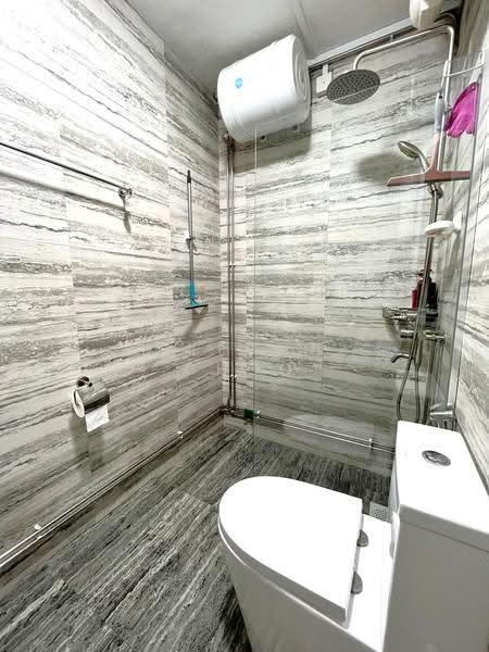 368 Tampines Street 34, 368 Tampines Street 34, Pasir Ris / Tampines, Room Rental, 120 sqft, HDB Flat For Rent, by Steven Choo, 500285259 - Bathroom - PropertyGuru.com.sg